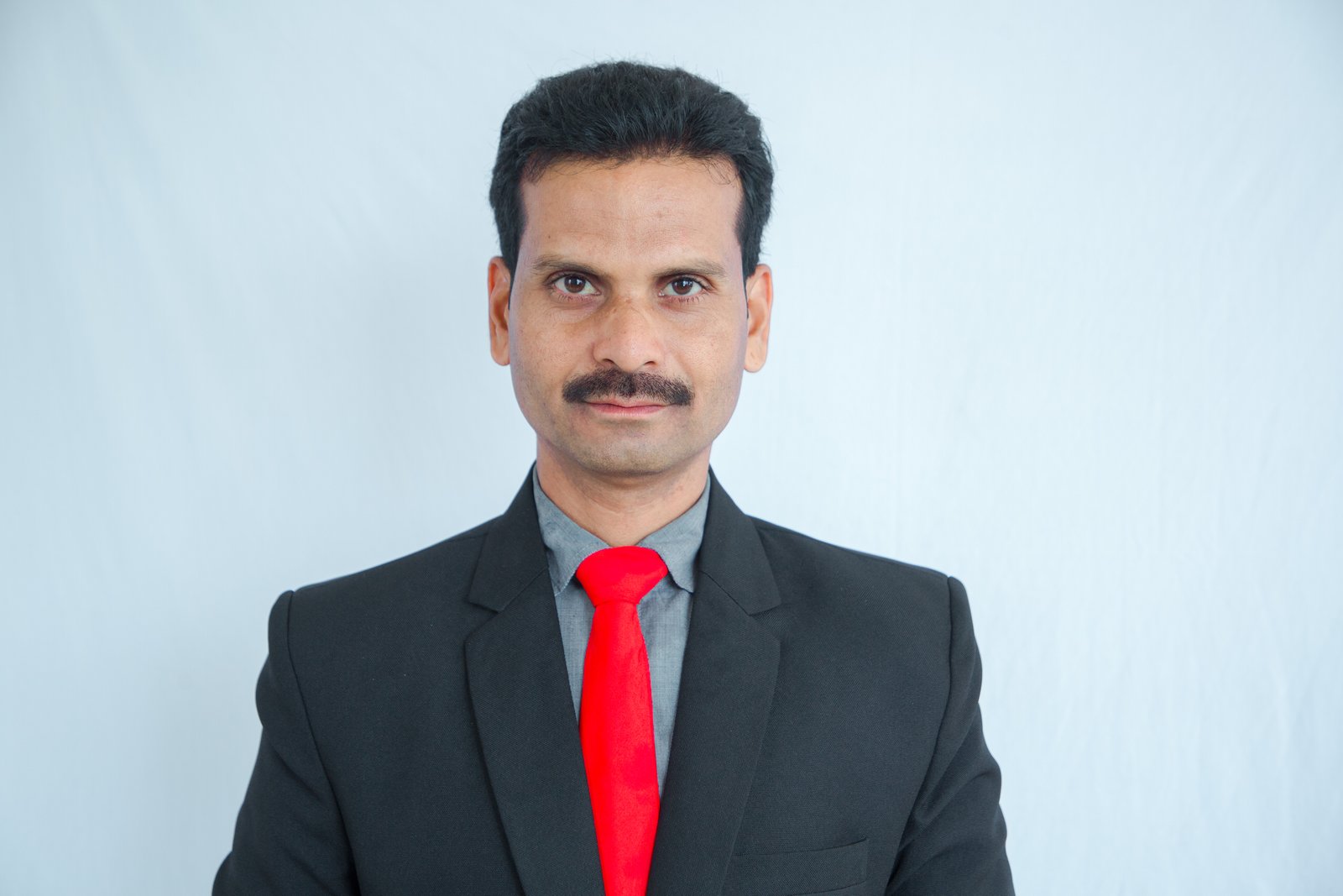 Manoj Janhardhan Sabhadinde – TGT Art – B.F.A, A.T.D